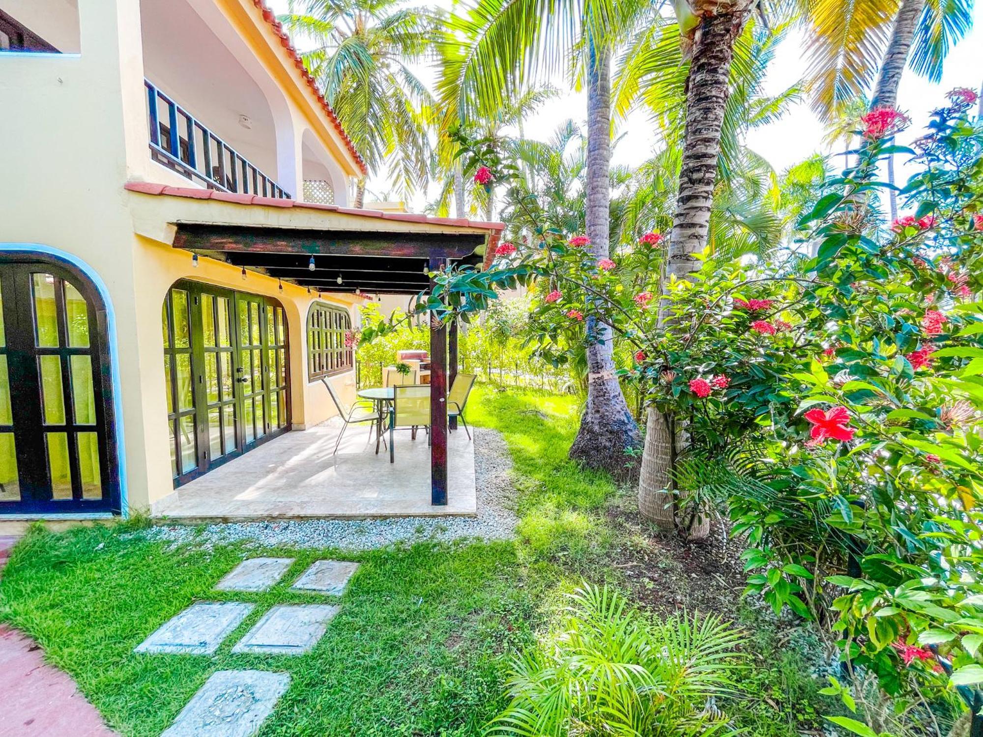 Caribbean Paradise Ocean Breeze Hotel With View Los Corales Bbq Wifi Beach Club & Spa Punta Cana Esterno foto